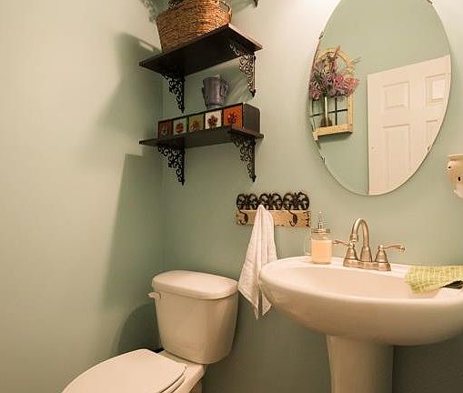 5th image of 8808 Kelly Ln