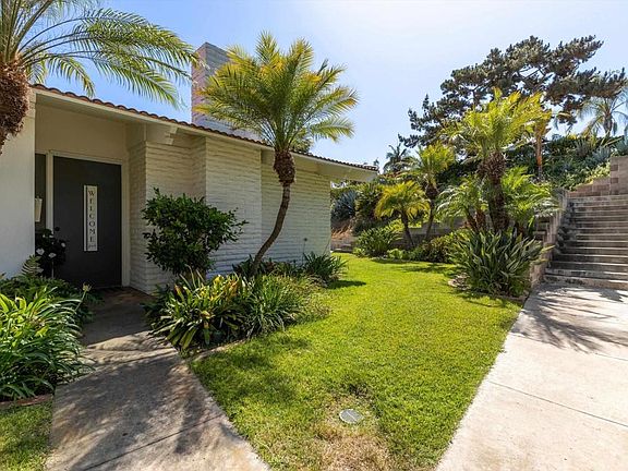 2nd image of 7115 Estrella De Mar Rd Unit B
