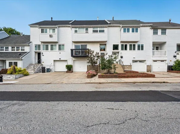 207 Dover Grn, Staten Island, NY 10312