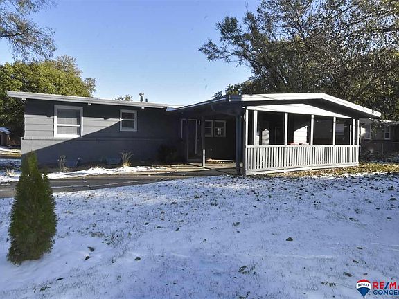 2nd image of 400 Eastridge Dr
