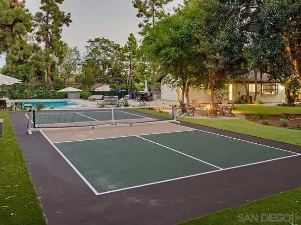 834 Cole Ranch Rd, Encinitas, CA 92024