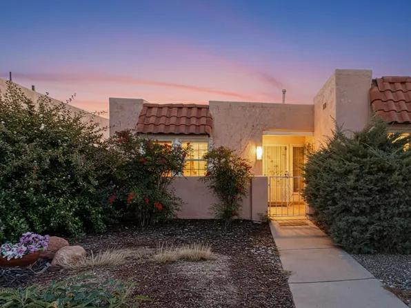 8906 Chambers Pl NE, Albuquerque, NM 87111