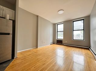 147 9th St #4G, Brooklyn, NY 11215
