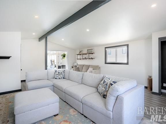 5th image of 154 Berryessa Drive