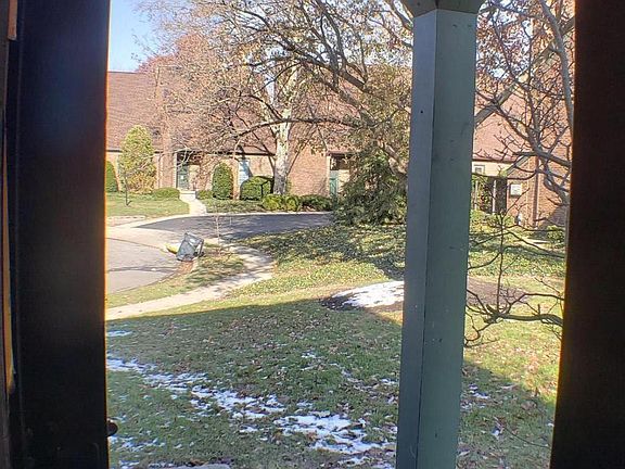 4th image of 1561 Sandringham Ct