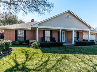 402 Mayfair Dr, Bossier City, LA 71111