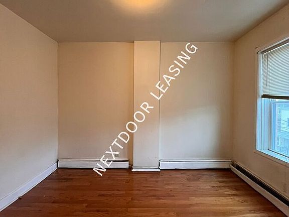 4th image of 392 Rose Ave #5M