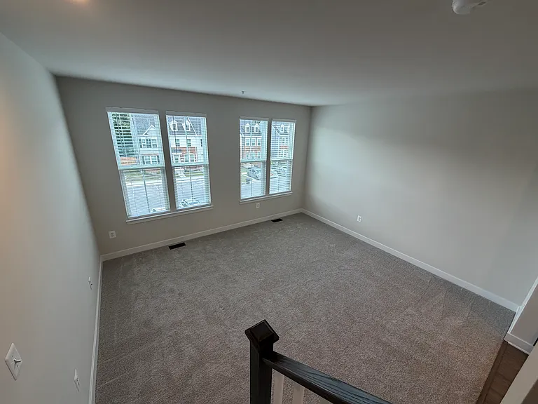 145 Spring Gate Ln — Photo 8