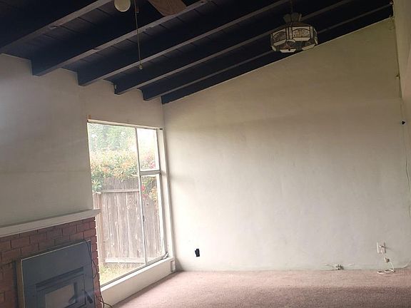 4th image of 30 Arlington Drive