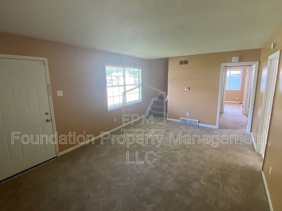 4th image of 3425 Ladue St
