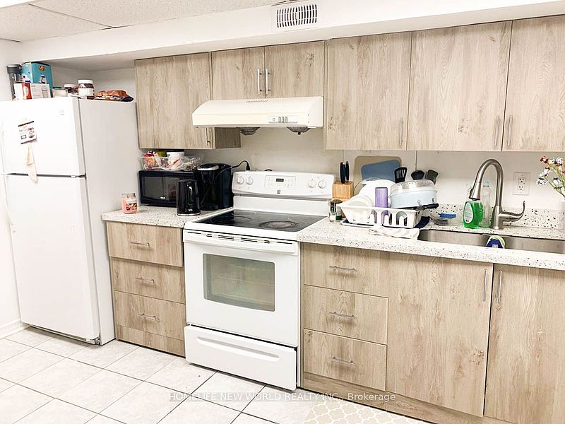 Toronto House for rent - 3 Bedrooms — photo 4