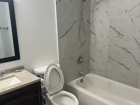 5th image of 5026 Rosemead Blvd #G