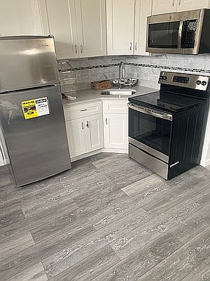 1st image of 1570 E 96th St #1