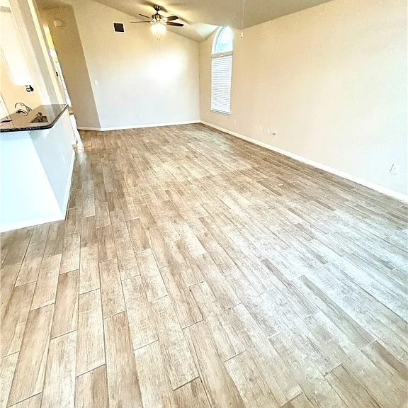 946 Hobby Rd — Photo 8