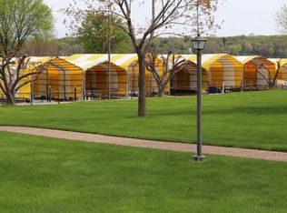 5440 Three Points Blvd APT 512, Mound, MN 55364