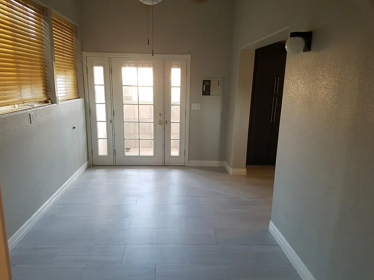 1107 E Broadmor Dr — Photo 18