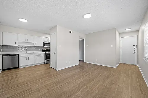 Pease Parkside Apartments — Photo 33