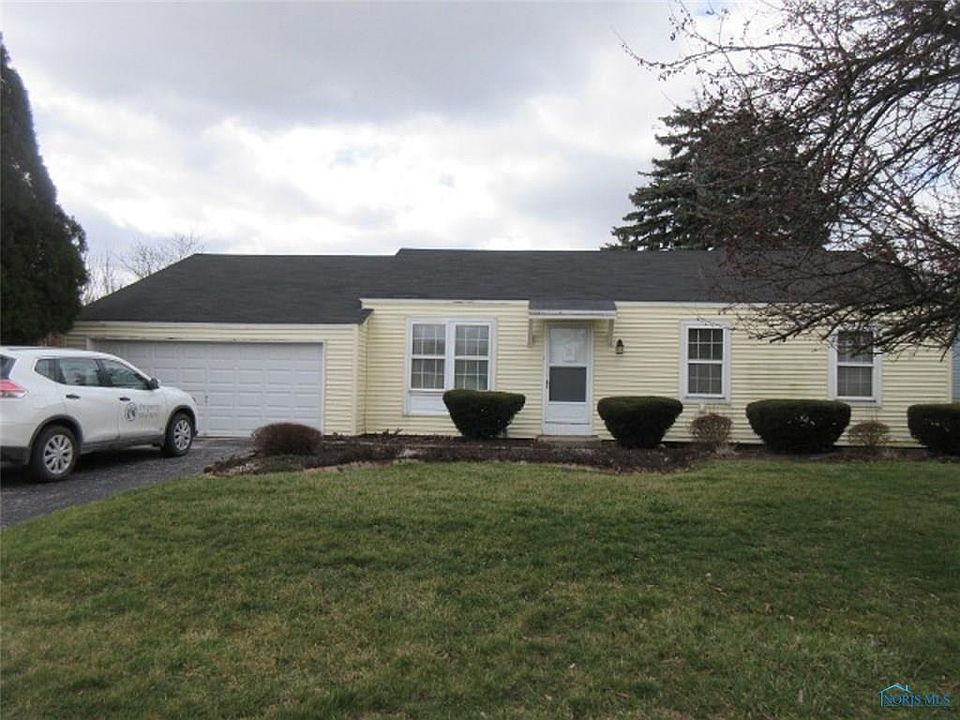 1st image of 1006 Lakehurst Dr