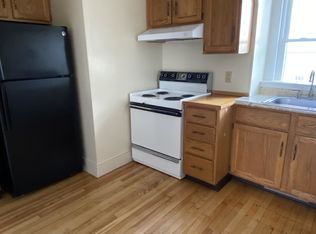 4 W Arlington Rd #2, Woburn, MA 01801