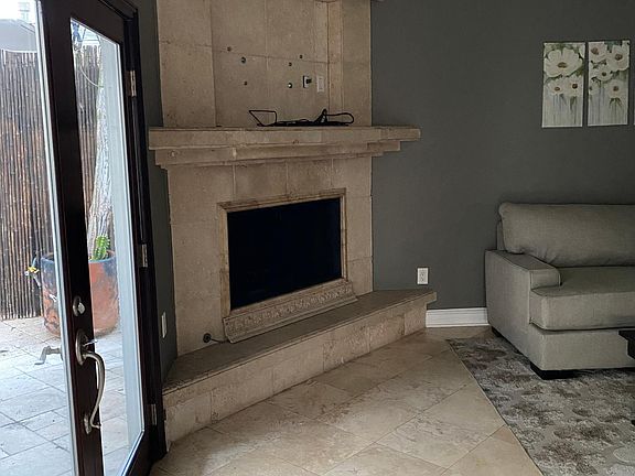 Gas Fireplace. Formal Living room