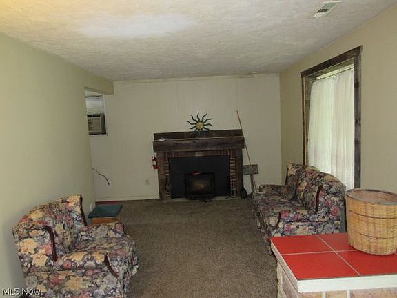 2nd image of 421 S Pleasant St