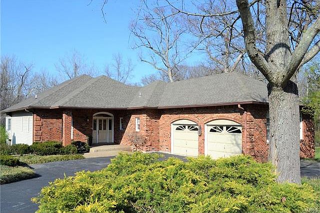 1st image of 656 Pine Creek Dr