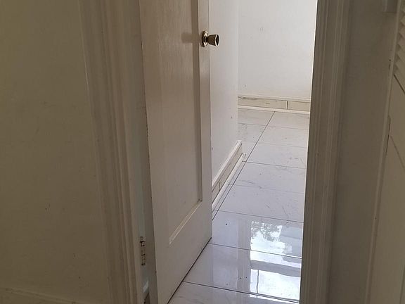 4th image of 22737 4th St