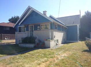 9230 36th Ave SW, Seattle, WA 98126