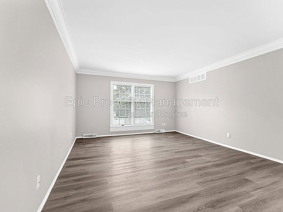 5th image of 24360 E River Rd #36-1