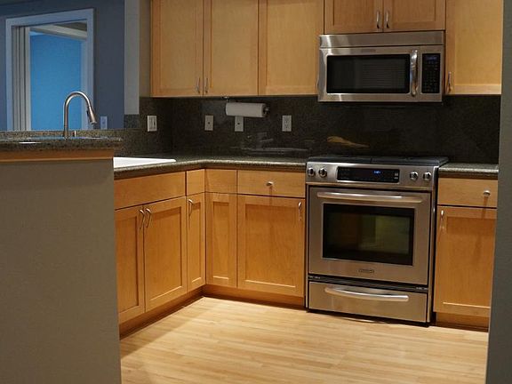 2nd image of 925 110th Ave SE #408