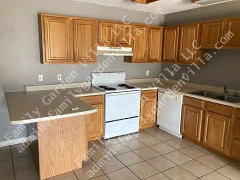 5th image of 321 Gloria St #0