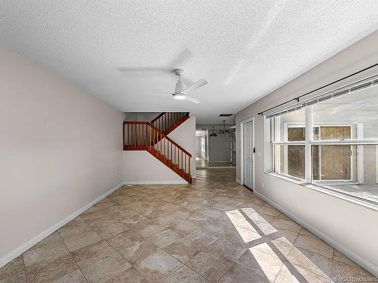 2905 SW Lakemont Pl #2905 — Photo 10
