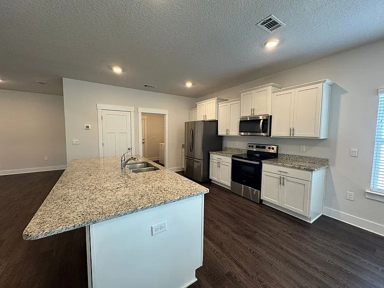 1600 Amaya Ln — Photo 7