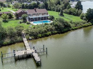 322 Peaceful Harbor Ln, Hague, VA