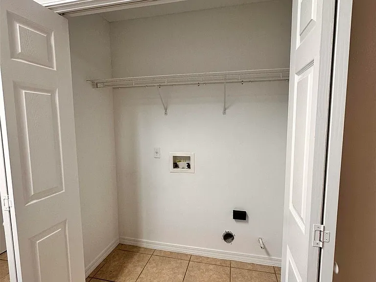 4110 Spinnaker Pl — Photo 5