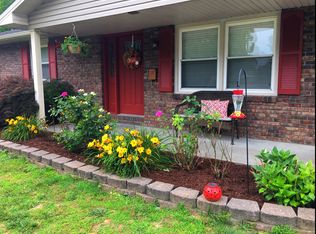 201 Harvard Dr, Scott City, MO 63780