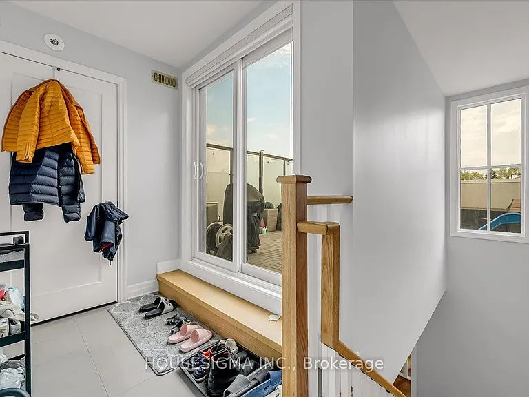1190 Cawthra Rd #606 — Photo 35