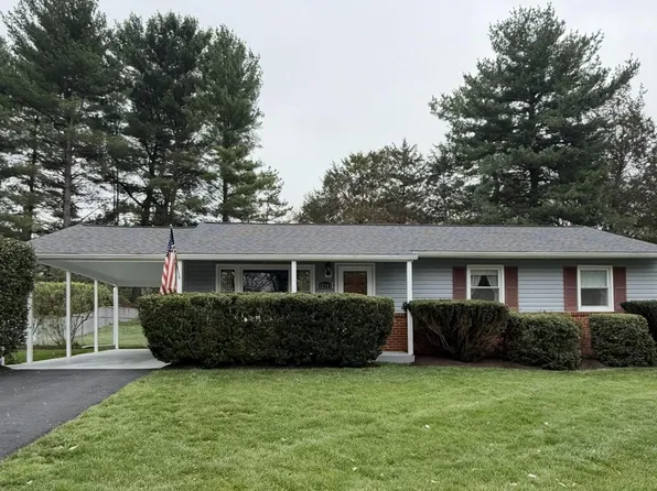 12141 Suffolk Ter, Gaithersburg, MD 20878