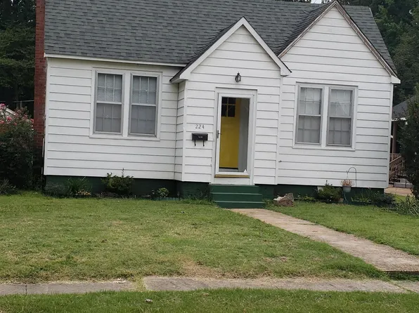 224 S 6th St, Union City, TN 38261