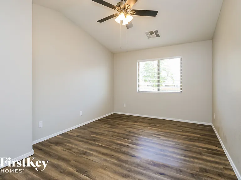 2477 W Wrangler Way — Photo 12
