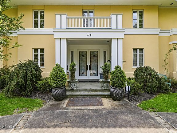 2nd image of 758 Roseld Avenue