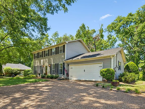 3rd image of 6720 Walnut Hills Dr