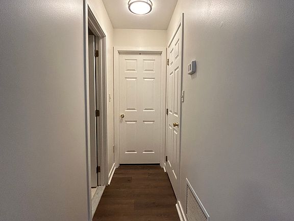 5th image of 4003 Eastview Ln