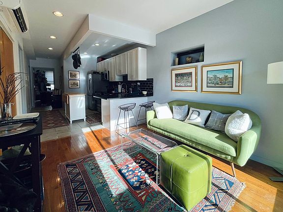 3rd image of 369 W 126th St #Penthouse