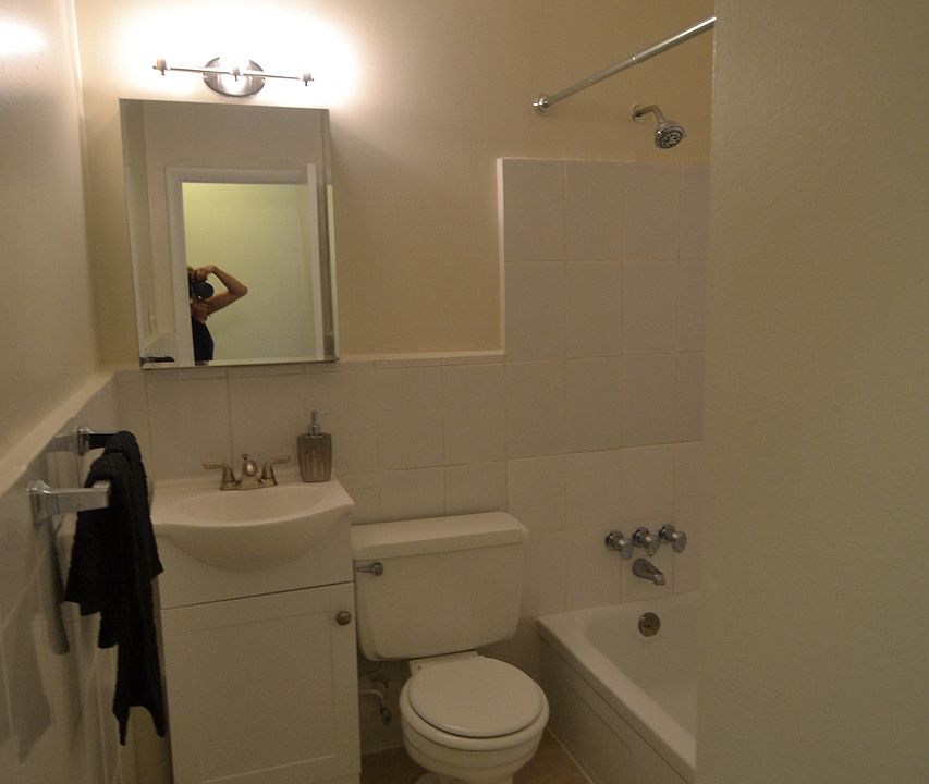 2nd image of 521 S 21st St