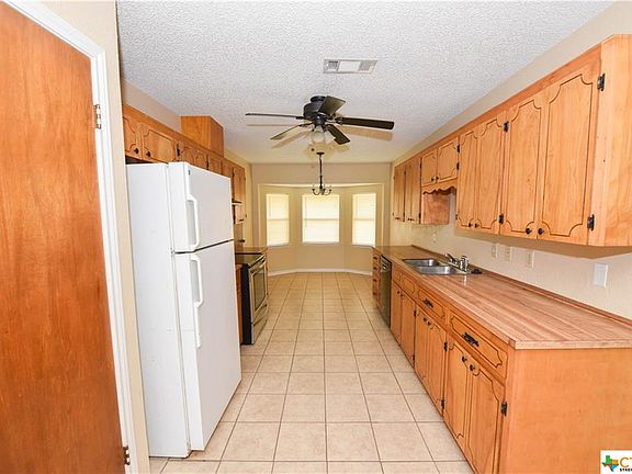 5th image of 2204 El Dorado Dr