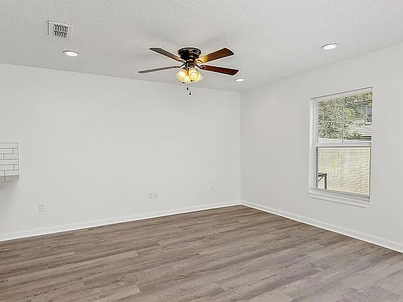 5th image of 3593 Drexel St #1