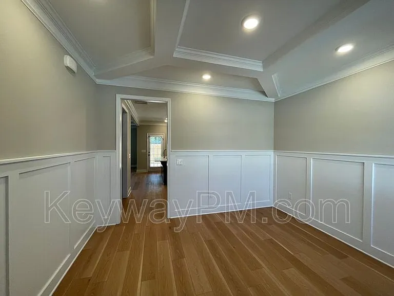 3099 Venetian Dr — Photo 4
