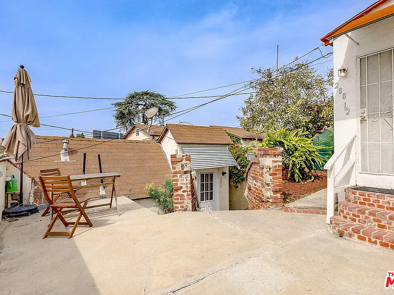 288 S Coronado St — Photo 2
