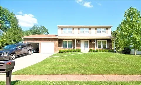 13381 Brookfield Ct — Photo 1